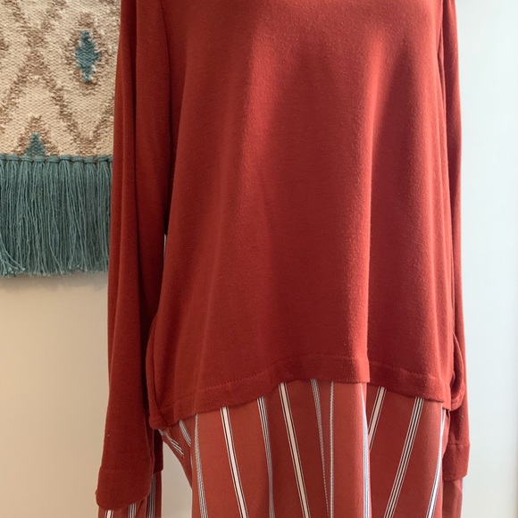 Donated Love Riche size large lightweight faux layered sweater - Picture 3 of 8